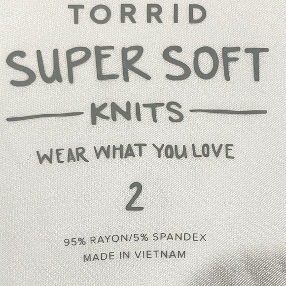 Torrid Super Soft Knits T-Shirt Dolman SS Sleeve White with Lace Size 2 = 2X - Picture 9 of 11